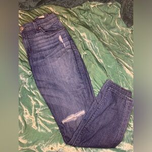 Hudson 30 Distressed Tapper Legged Jeans